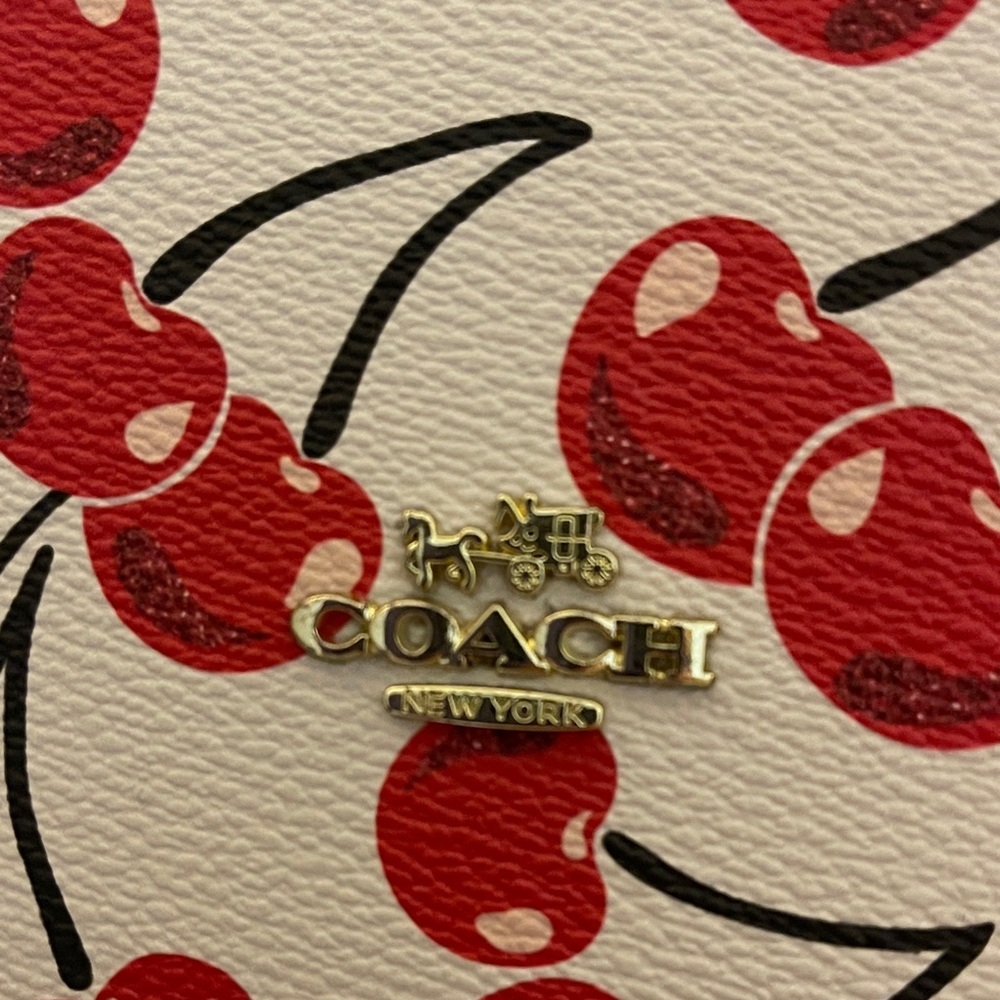 Coach Rare Red Cherry Shoulder Bag with Gold Chain and Coach Card Cherries Coach - Picture 2 of 11